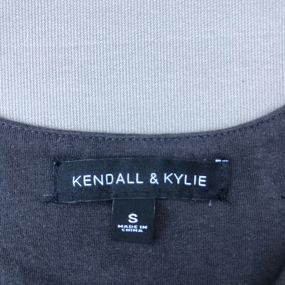 Kendall and Kylie grey cropped tank size: S - Picture 4 of 4